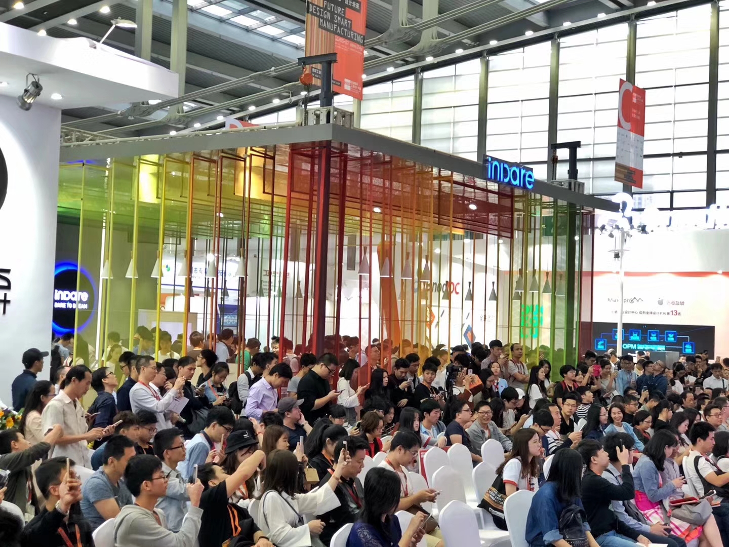 观众一览.jpg 观众一览.jpg