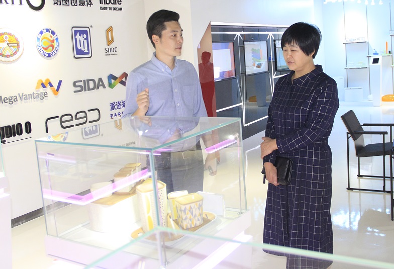 郝厅参观中芬会员企业 (1).jpg 郝厅参观中芬会员企业 (1).jpg